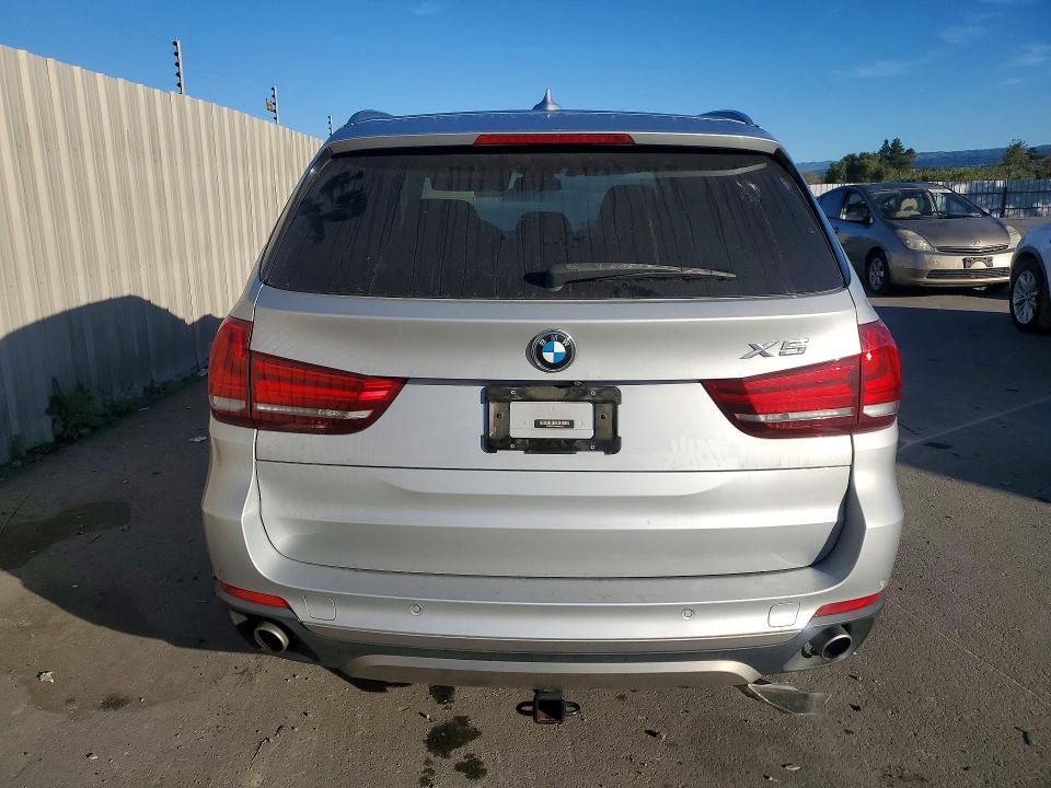 45852556 :رقم المزاد ، 5UXKR2C39H0W43389 vin ، 2017 Bmw X5 مزاد بيع