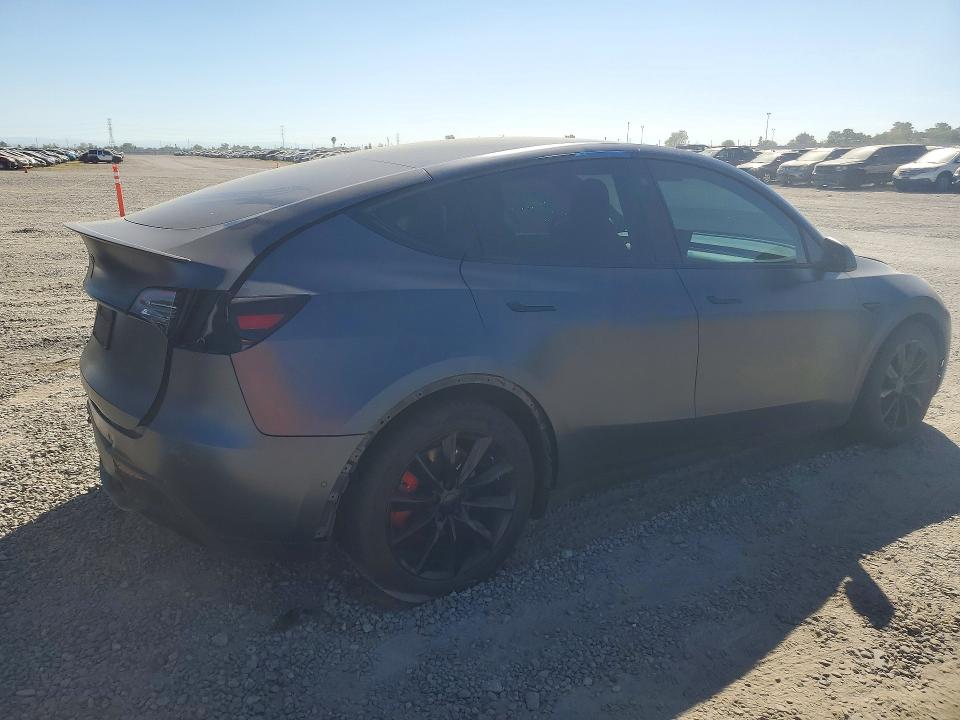 47290966 :رقم المزاد ، 7SAYGDEF5NF461614 vin ، 2022 Tesla Model Y مزاد بيع