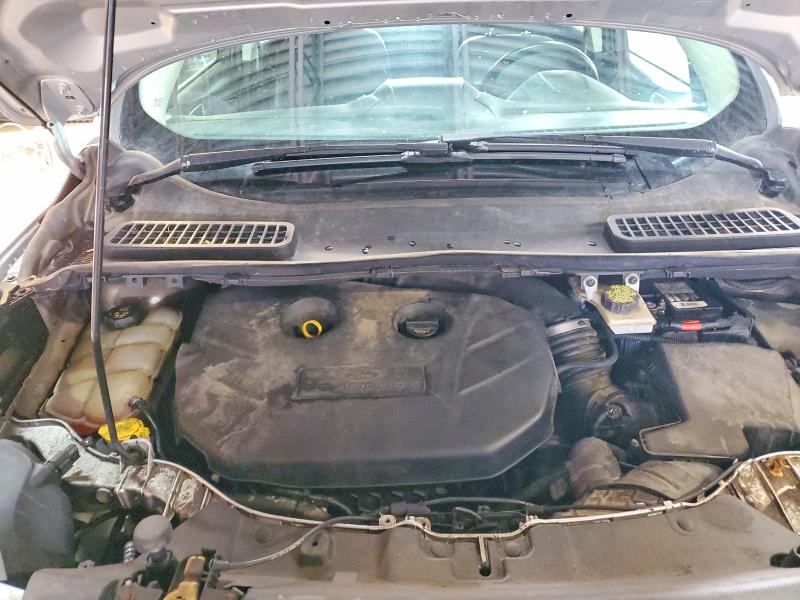 2015 Ford Escape მანქანა იყიდება აუქციონზე, vin: 1FMCU9G92FUC45681, აუქციონის ნომერი: 41875996