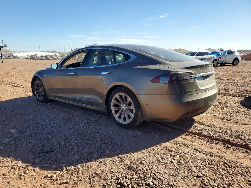2016 Tesla Model S მანქანა იყიდება აუქციონზე, vin: 5YJSA1E25GF138053, აუქციონის ნომერი: 47825746