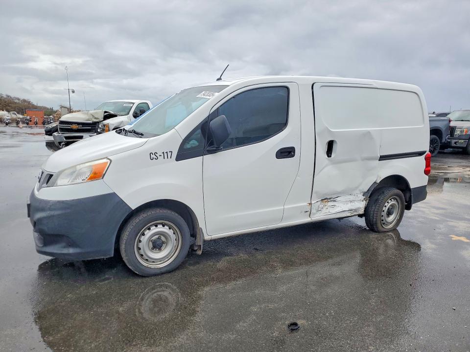 79428305 :رقم المزاد ، 3N6CM0KN2FK731392 vin ، 2015 Niss Nv200 مزاد بيع