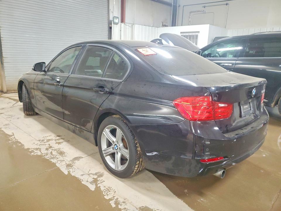 46844266 :رقم المزاد ، WBA3B1G51ENS80758 vin ، 2014 Bmw 320 مزاد بيع