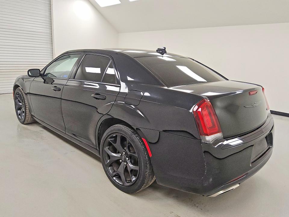 79771835 :رقم المزاد ، 2C3CCAAGXPH552301 vin ، 2023 Chrysler 300 مزاد بيع