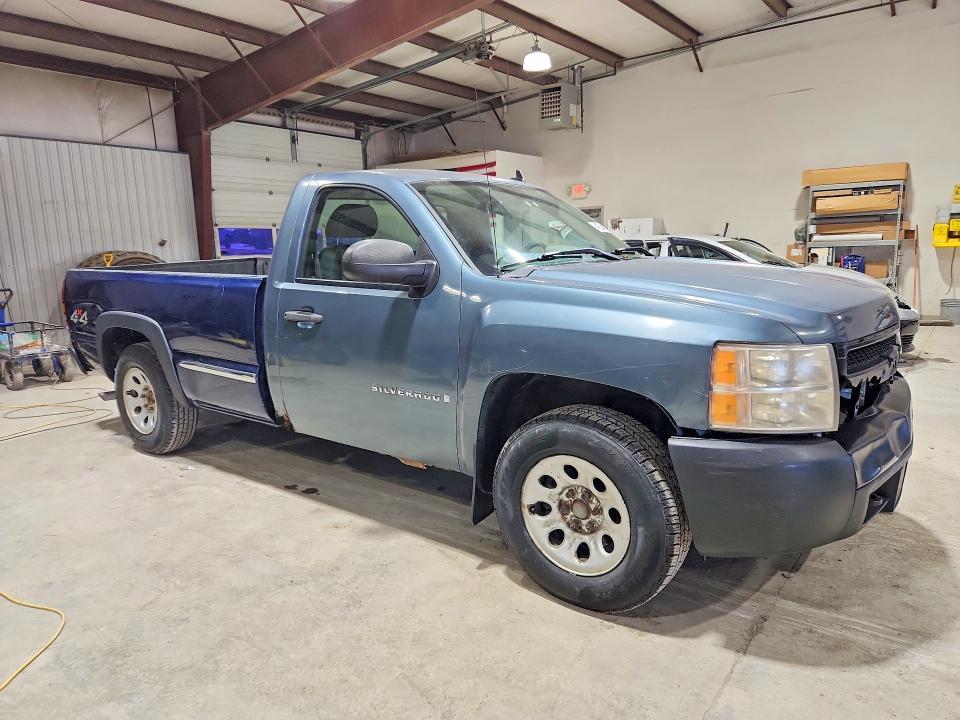Auction sale of the 2007 Chevrolet Silverado, vin: 1GCEK14C27Z555015, lot number: 46584156