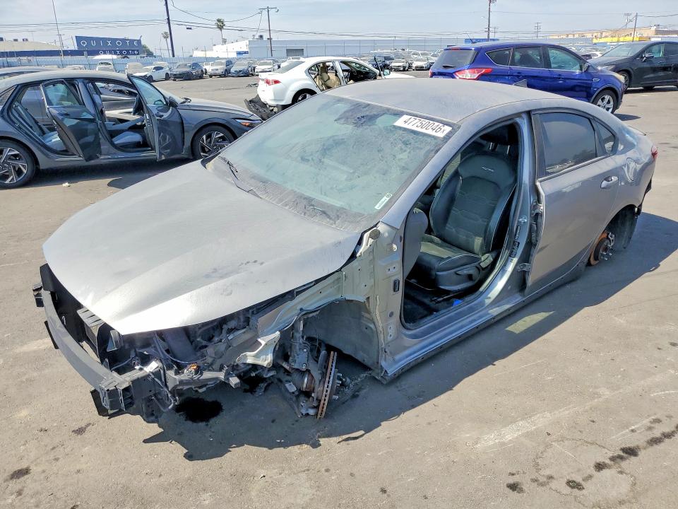 47750046 :رقم المزاد ، 3KPF54AD2NE447738 vin ، 2022 Kia Forte مزاد بيع