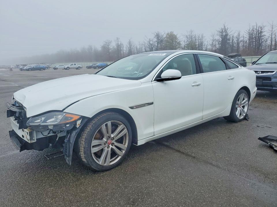 Продаж на аукціоні авто 2017 Jaguar Xjl, vin: SAJWJ2GD5H8W08719, номер лоту: 45854636