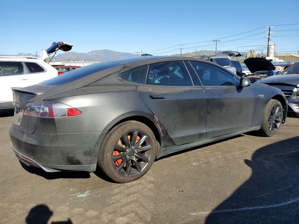 Продажа на аукционе авто 2014 Tesla Model S, vin: 5YJSA1S18EFP57058, номер лота: 79828665