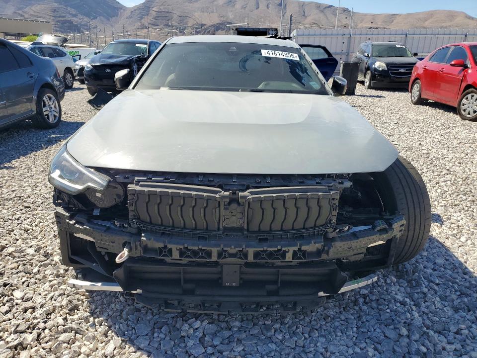 41814356 :رقم المزاد ، 3MW53CM03N8C77230 vin ، 2022 Bmw M240xi مزاد بيع