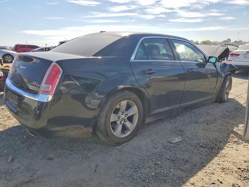 Auction sale of the 2014 Chrysler 300, vin: 2C3CCAAGXEH121664, lot number: 46302416