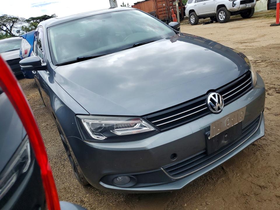 79981365 :رقم المزاد ، 3VWLL7AJ8DM412865 vin ، 2013 Volkswagen Jetta مزاد بيع