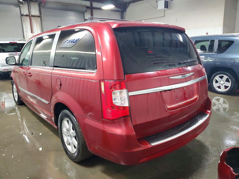 46201806 :رقم المزاد ، 2A4RR5DG8BR605016 vin ، 2011 Chrysler Town & Country مزاد بيع
