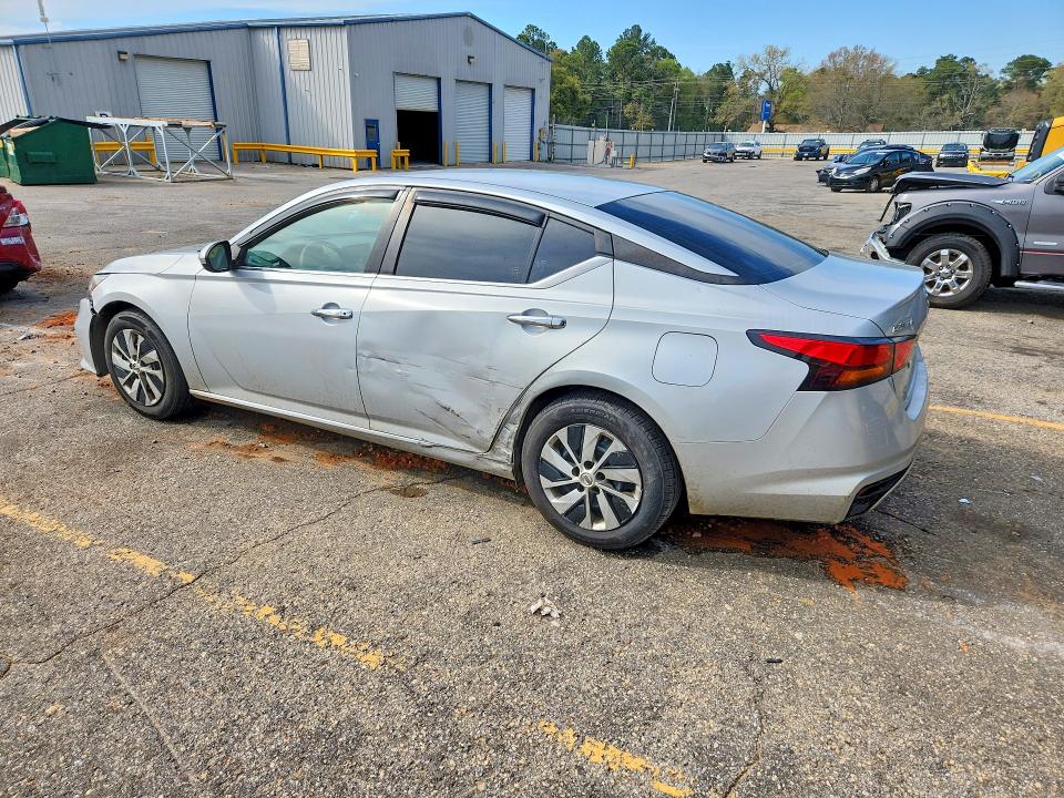 46474116 :رقم المزاد ، 1N4BL4BVXMN362058 vin ، 2021 Nissan Altima مزاد بيع