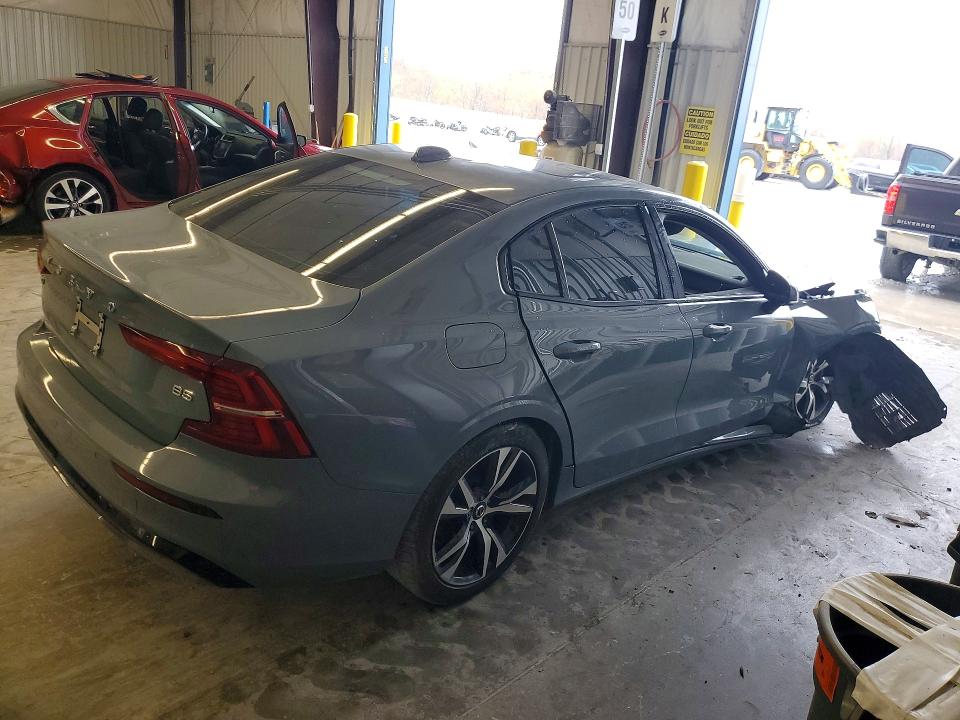 2024 Volvo S60 მანქანა იყიდება აუქციონზე, vin: 7JRL12FK0RG320231, აუქციონის ნომერი: 46257456