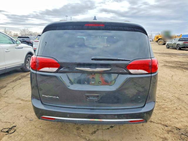 46998146 :رقم المزاد ، 2C4RC1BG4HR517396 vin ، 2017 Chrysler Pacifica مزاد بيع