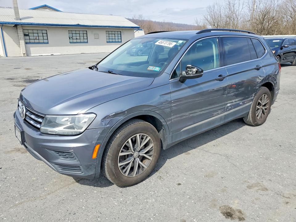 46870796 :رقم المزاد ، 3VV2B7AX5JM196671 vin ، 2018 Volkswagen Tiguan مزاد بيع