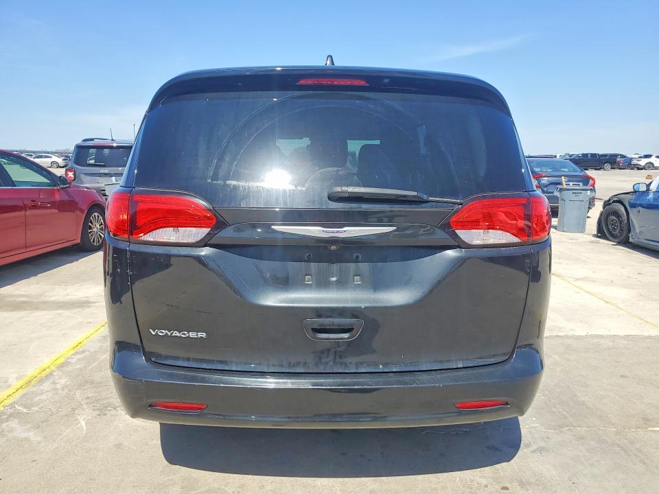 45856716 :رقم المزاد ، 2C4RC1DG3LR145748 vin ، 2020 Chrysler Voyager مزاد بيع
