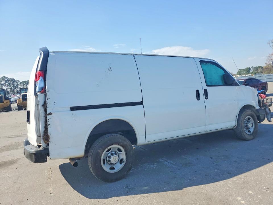 45623326 :رقم المزاد ، 1GCWGAFP3J1339623 vin ، 2018 Chevrolet Express G2500 مزاد بيع