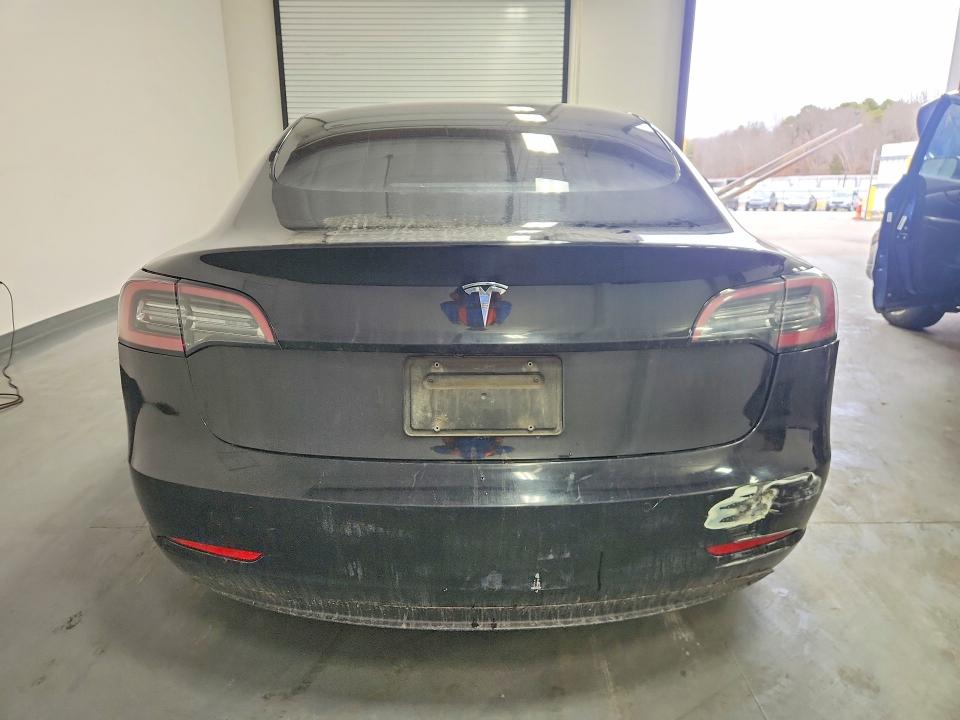 2022 Tesla Model 3 მანქანა იყიდება აუქციონზე, vin: 5YJ3E1EA3NF368526, აუქციონის ნომერი: 45689776