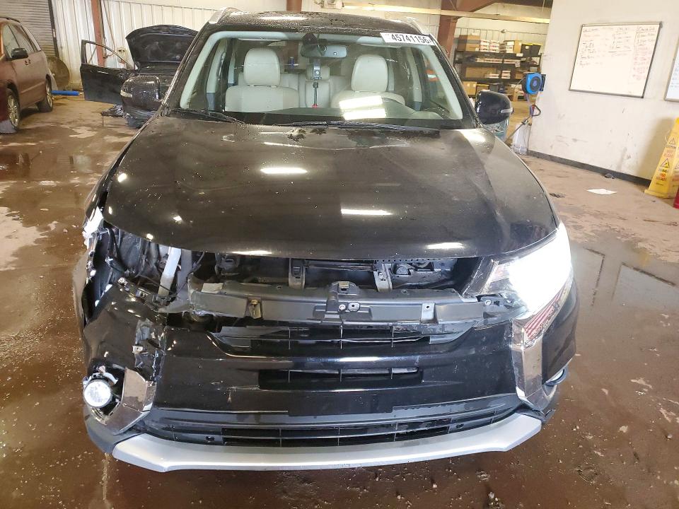Продажа на аукционе авто 2017 Mitsubishi Outlander, vin: JA4AZ3A32HZ064336, номер лота: 45741156