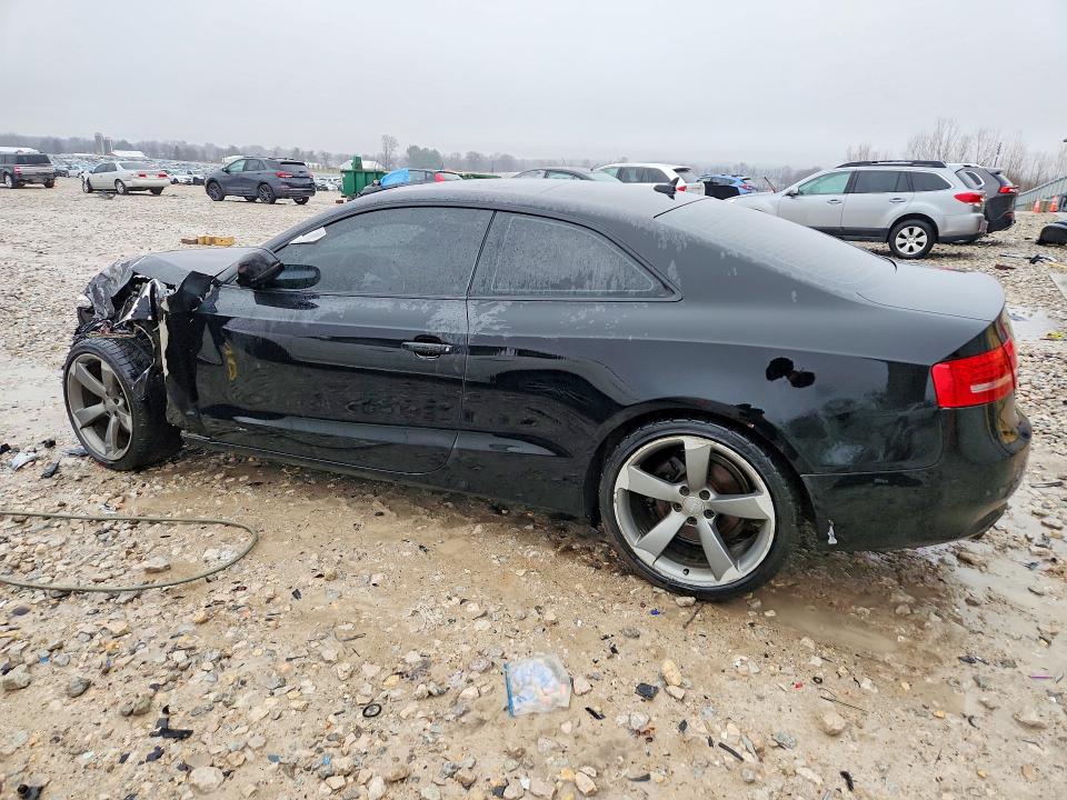 Продаж на аукціоні авто 2011 Audi A5, vin: WAULFAFR0BA056425, номер лоту: 45643716