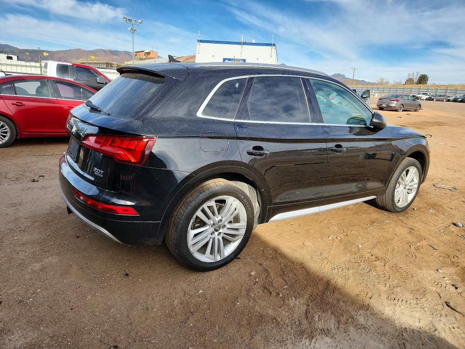 2018 Audi Q5 მანქანა იყიდება აუქციონზე, vin: WA1BNAFY8J2247733, აუქციონის ნომერი: 79367215