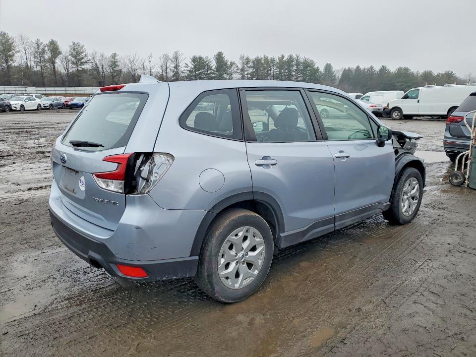 79995725 :رقم المزاد ، JF2SKADC8MH444068 vin ، 2021 Subaru Forester مزاد بيع