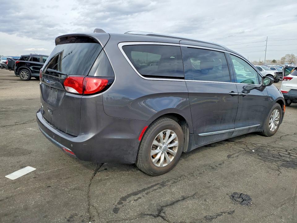 Продажа на аукционе авто 2018 Chrysler Pacifica, vin: 2C4RC1EG2JR212707, номер лота: 45642126