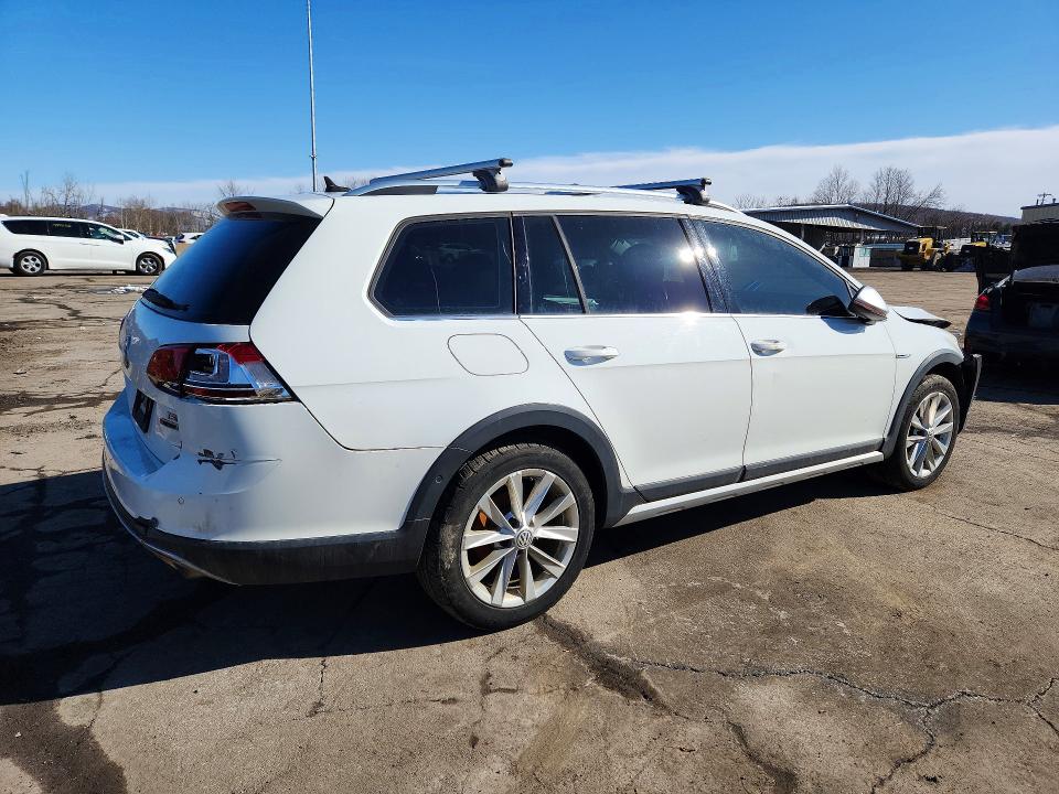 Продажа на аукционе авто 2017 Volkswagen Golf Alltrack, vin: 3VWH17AU5HM541545, номер лота: 78172465
