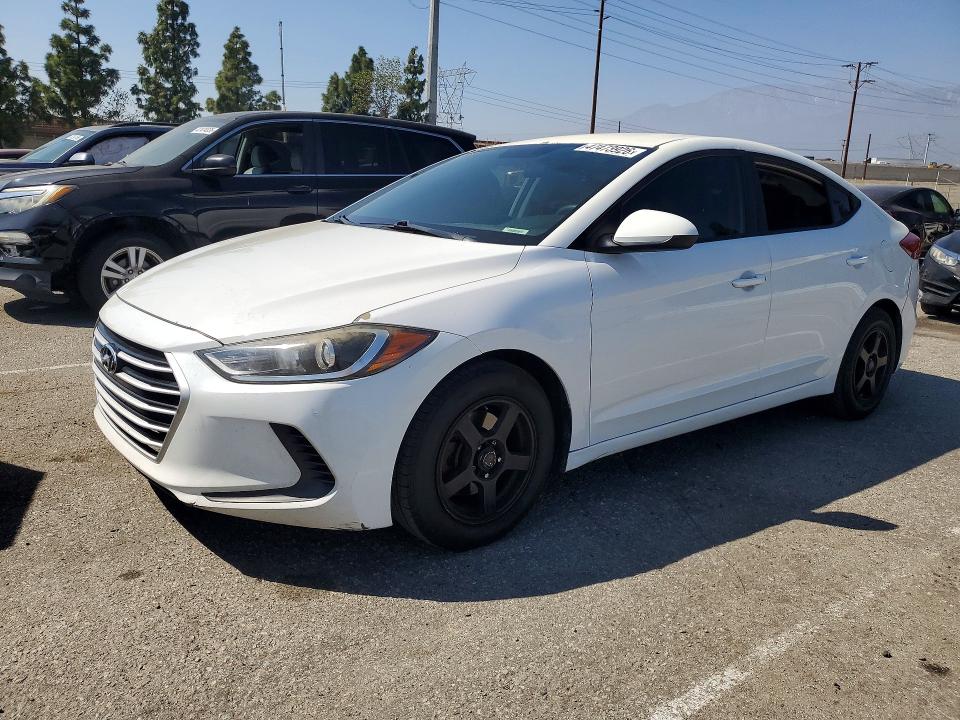 2017 Hyundai Elantra მანქანა იყიდება აუქციონზე, vin: 5NPD74LF4HH085069, აუქციონის ნომერი: 47473926