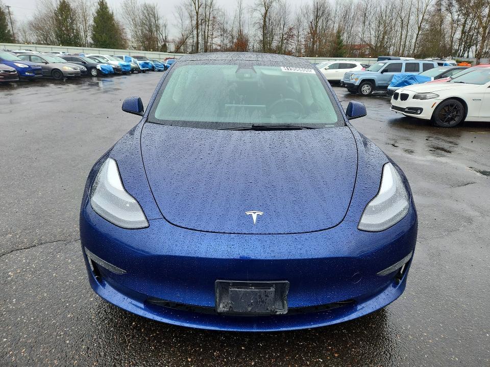 41958806 :رقم المزاد ، 5YJ3E1EA4NF369846 vin ، 2022 Tesla Model 3 مزاد بيع