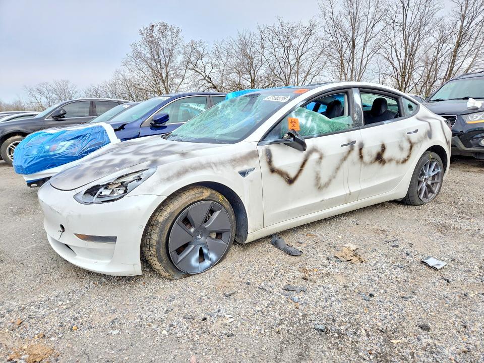47108226 :رقم المزاد ، 5YJ3E1EA5MF987062 vin ، 2021 Tesla Model 3 مزاد بيع