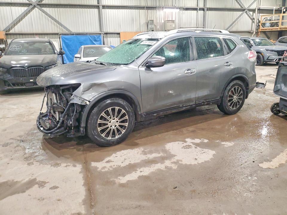 45670046 :رقم المزاد ، 5N1AT2MT8FC762944 vin ، 2015 Nissan Rogue مزاد بيع