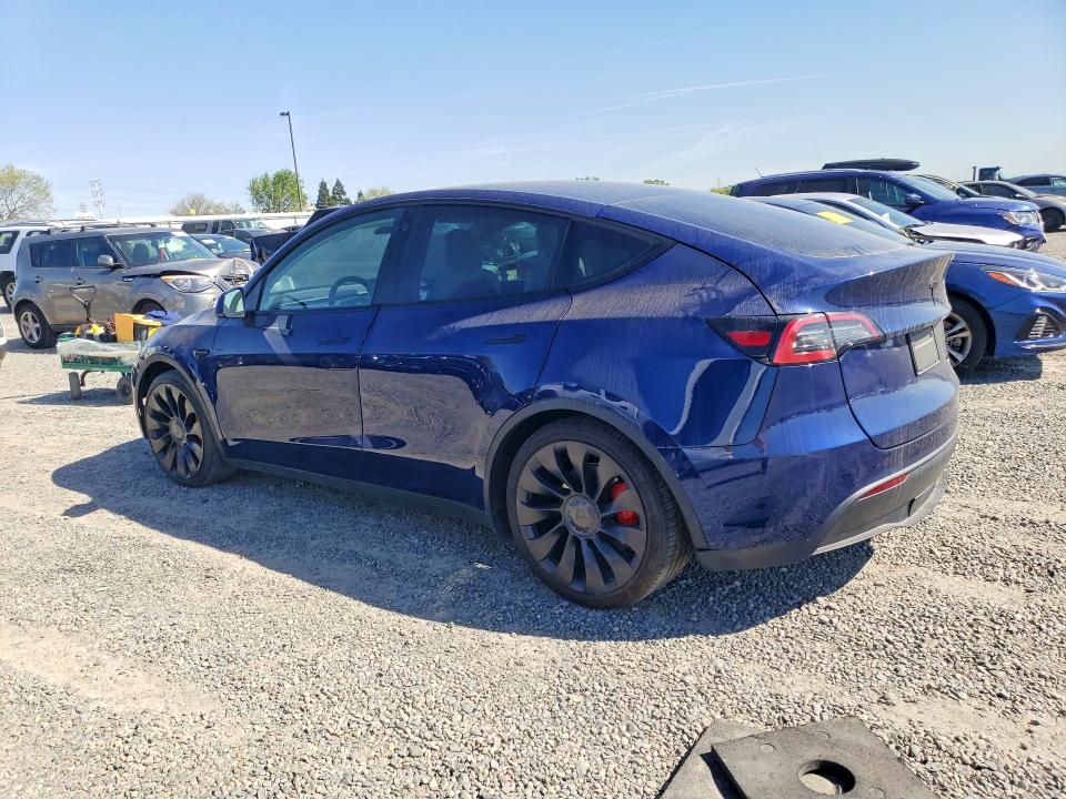45515366 :رقم المزاد ، 7SAYGDEF4NF399946 vin ، 2022 Tesla Model Y مزاد بيع