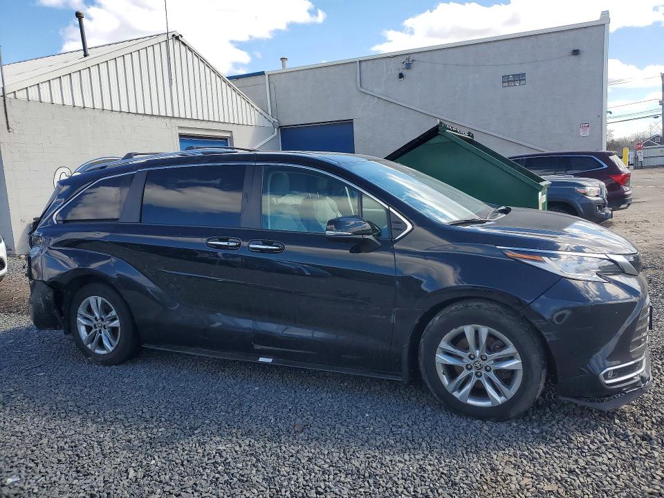 46300126 :رقم المزاد ، 5TDZSKFC5NS064814 vin ، 2022 Toyota Sienna مزاد بيع