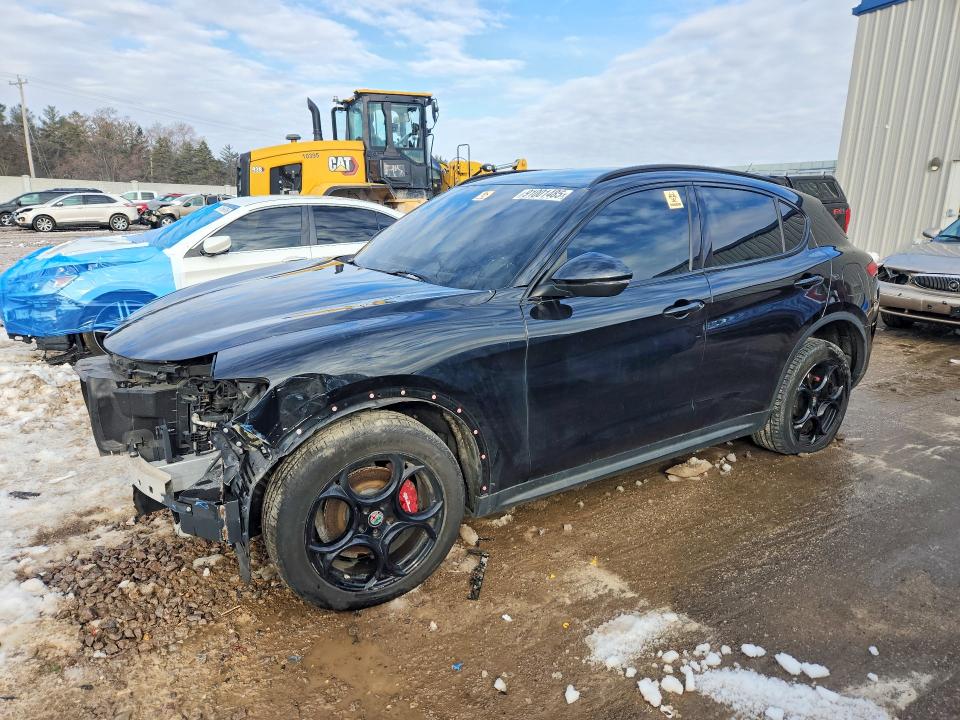 Auction sale of the 2018 Alfa Romeo Stelvio, vin: ZASFAKPN2J7B85172, lot number: 91001485