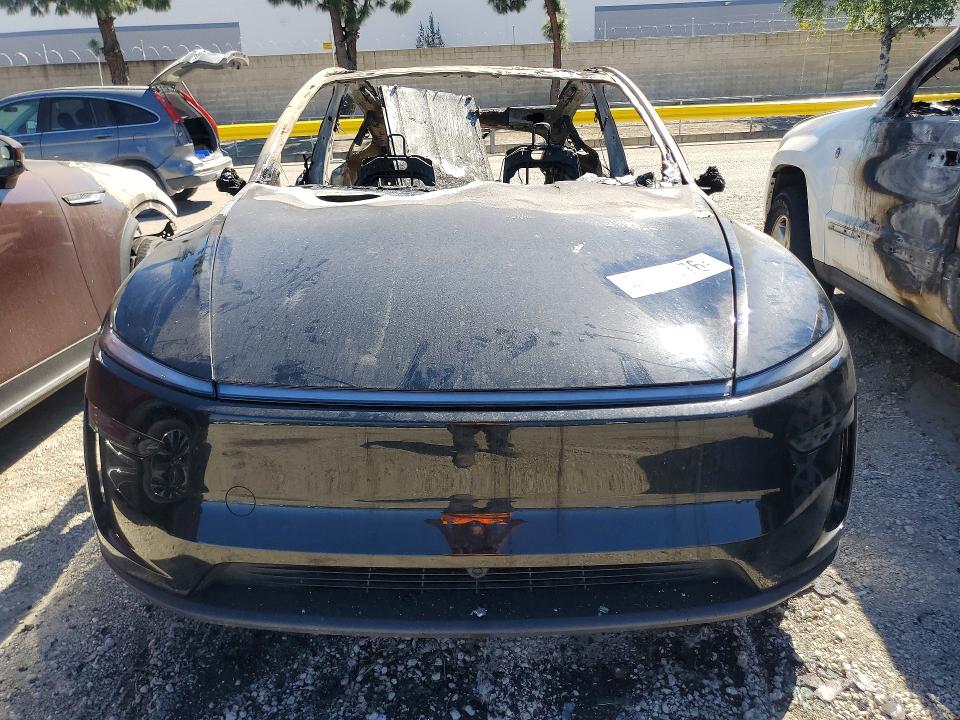 46236776 :رقم المزاد ، 7SAYGDEDXTF522340 vin ، 2026 Tesla Model Y مزاد بيع
