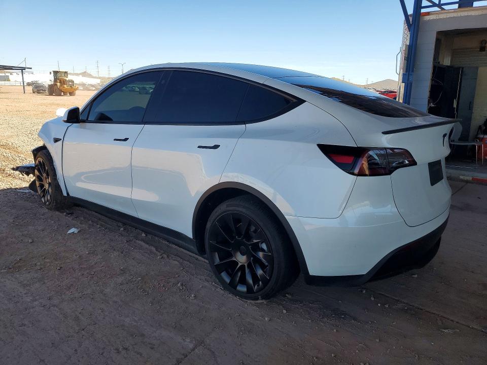 Продажа на аукционе авто 2023 Tesla Model Y, vin: 7SAYGDEE3PF748525, номер лота: 47372016