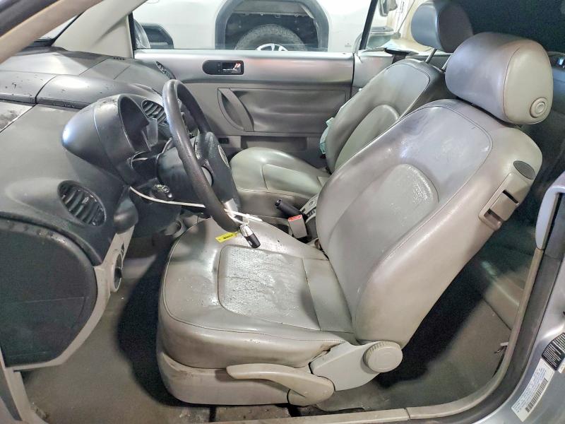 47244086 :رقم المزاد ، 3VWCD21Y83M325656 vin ، 2003 Volkswagen New Beetle مزاد بيع