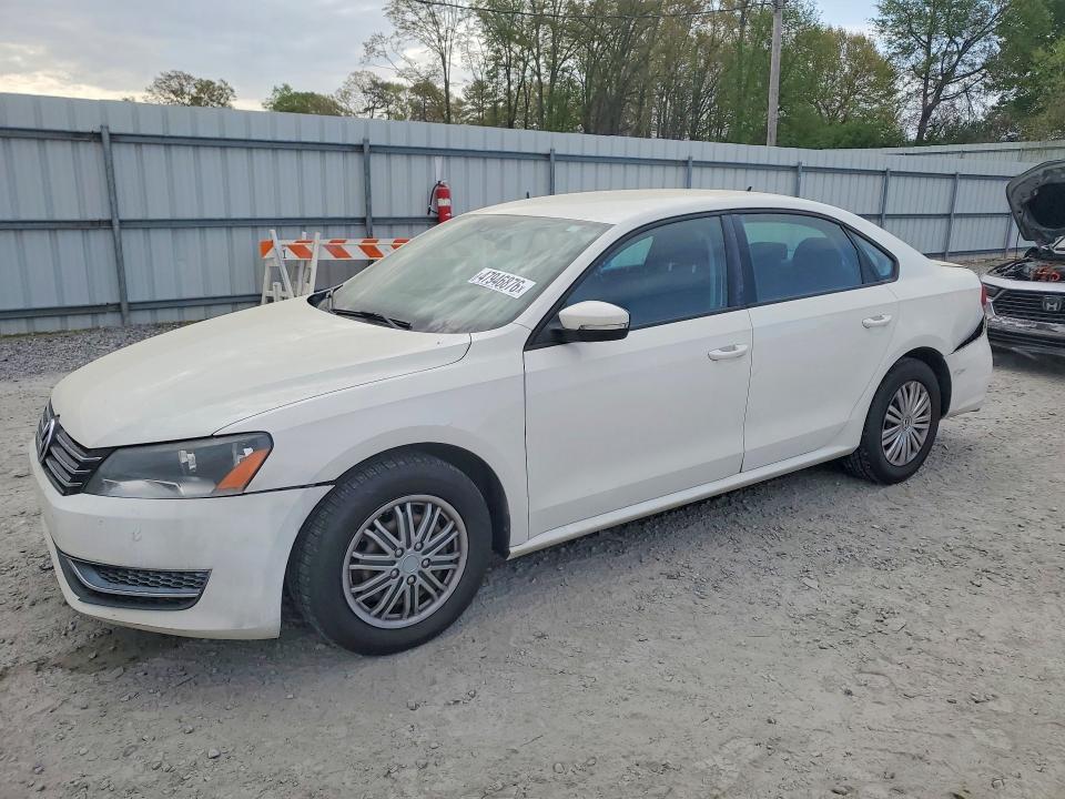 47946876 :رقم المزاد ، 1VWAT7A31EC119157 vin ، 2014 Volkswagen Passat مزاد بيع