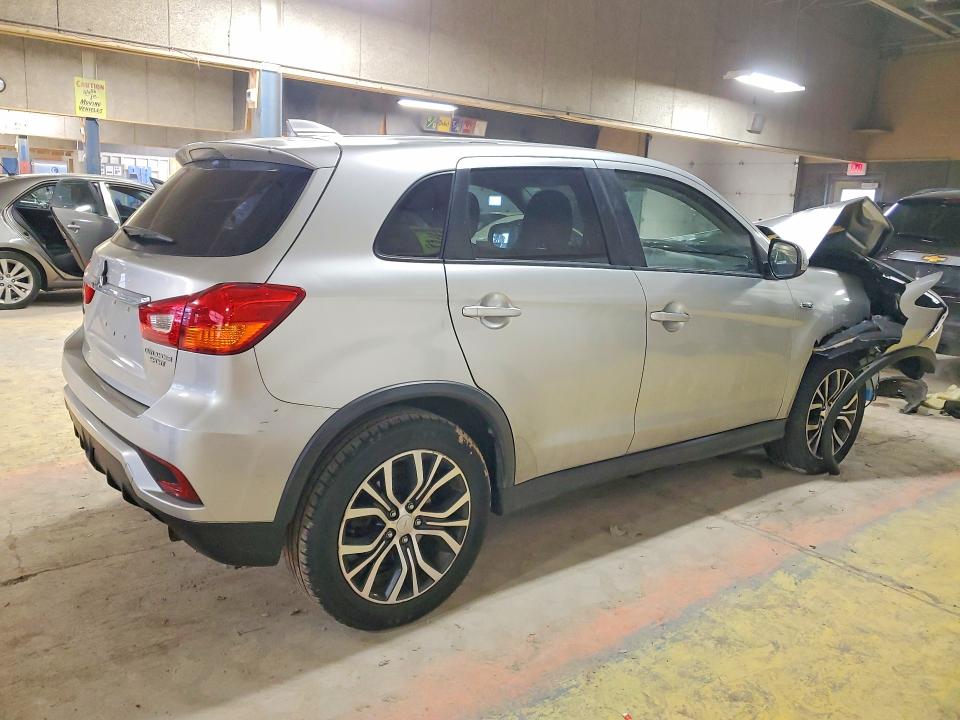 Продажа на аукционе авто 2018 Mitsubishi Outlander Sport, vin: JA4AP3AU4JU023045, номер лота: 46557086