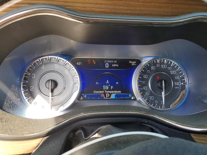 47807266 :رقم المزاد ، 1C3CCCCG6FN628062 vin ، 2015 Chrysler 200 مزاد بيع