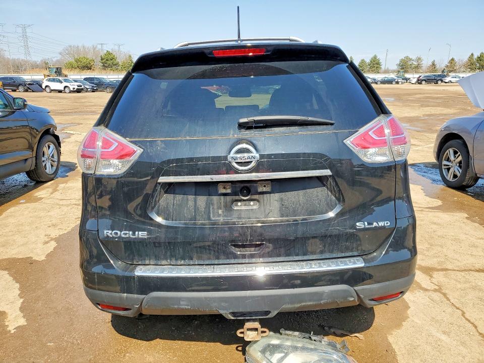 2015 Nissan Rogue მანქანა იყიდება აუქციონზე, vin: 5N1AT2MV2FC786951, აუქციონის ნომერი: 47999036