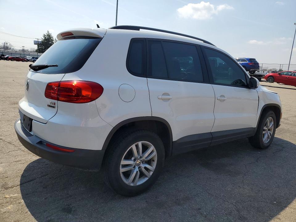 2016 Volkswagen Tiguan მანქანა იყიდება აუქციონზე, vin: WVGBV7AX9GW525236, აუქციონის ნომერი: 47136786