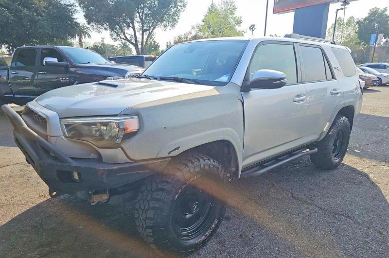 Aukcja sprzedaży 2020 Toyota 4runner, vin: JTEBU5JR1L5756902, numer aukcji: 41949076