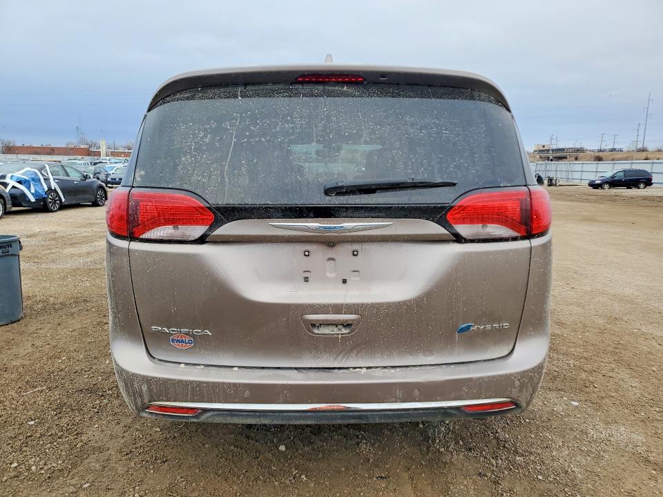 Продаж на аукціоні авто 2018 Chrysler Pacifica, vin: 2C4RC1N71JR133402, номер лоту: 79721015