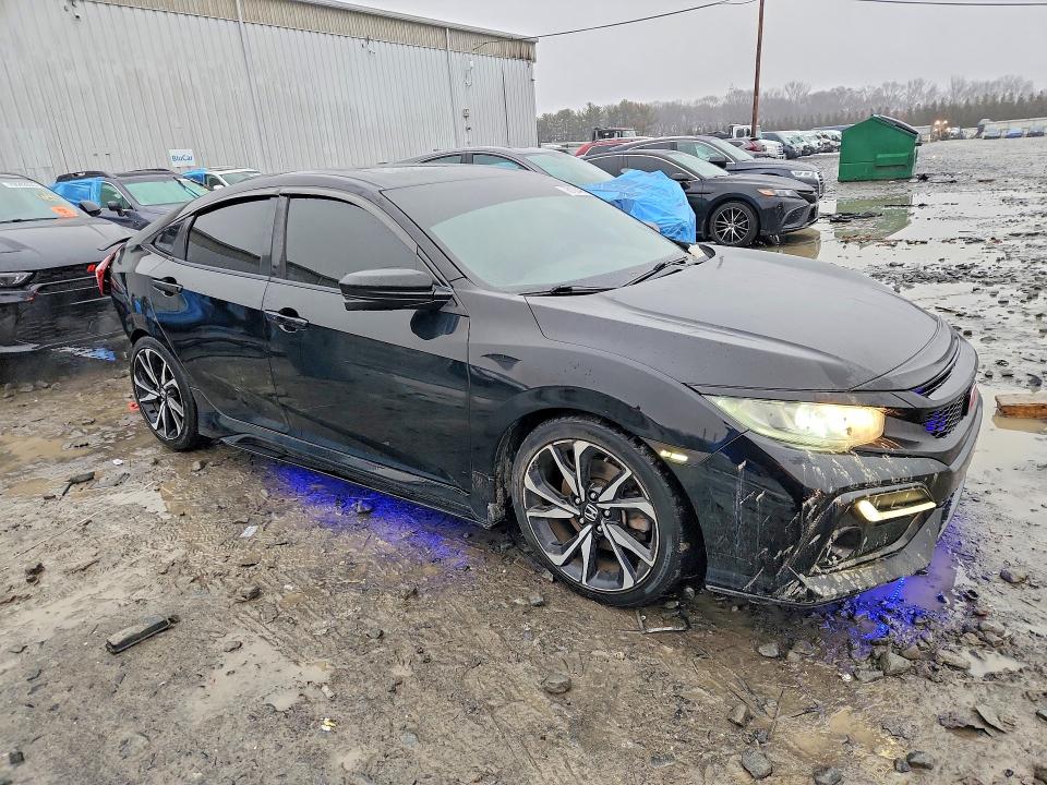 78103405 :رقم المزاد ، 2HGFC1E5XJH708508 vin ، 2018 Honda Civic مزاد بيع