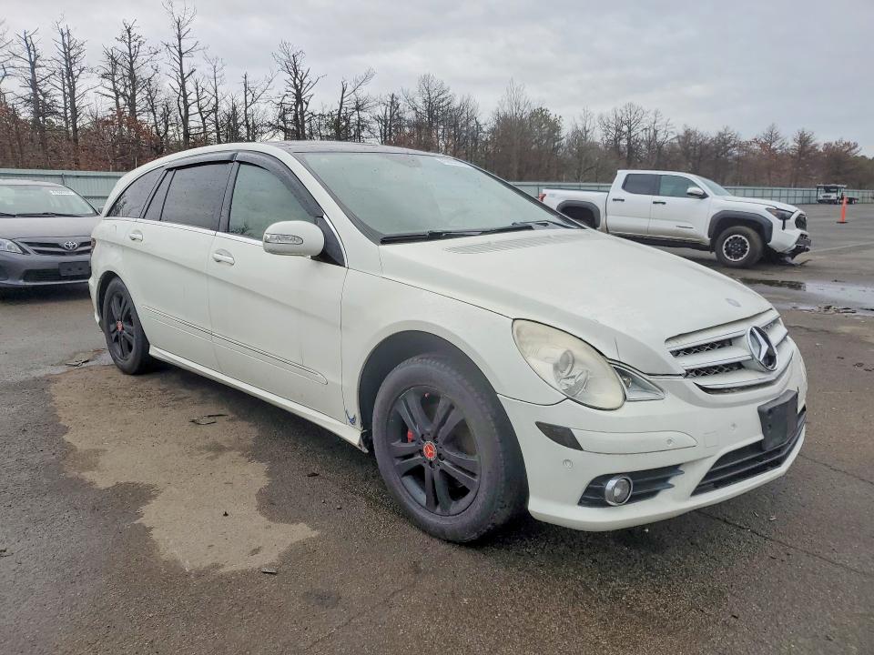 45832526 :رقم المزاد ، 4JGCB65E39A089564 vin ، 2009 Mercedes-benz R مزاد بيع