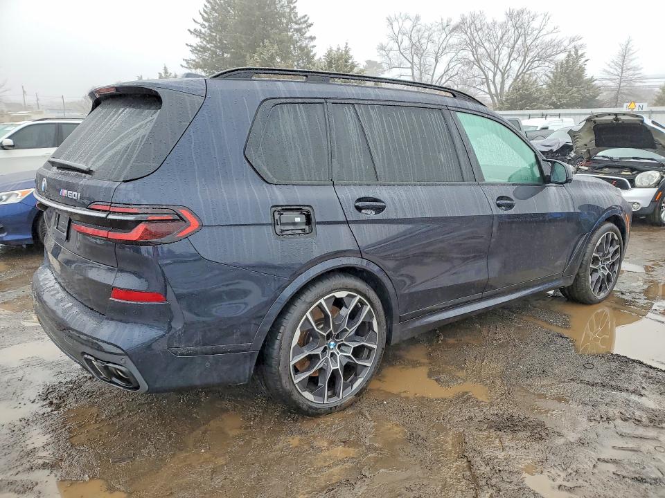 79651145 :رقم المزاد ، 5UX33EM05S9X81199 vin ، 2025 Bmw X7 مزاد بيع