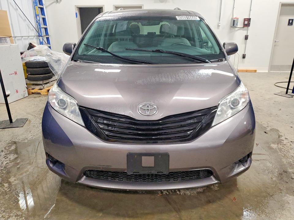 Aukcja sprzedaży 2017 Toyota Sienna, vin: 5TDZZ3DC0HS806917, numer aukcji: 45601666