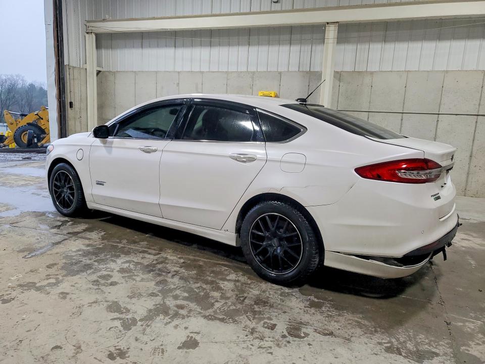 47720666 :رقم المزاد ، 3FA6P0PU1HR376769 vin ، 2017 Ford Fusion مزاد بيع